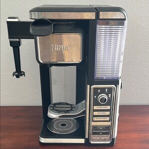 Ninja Coffee Bar Brewer System - 5 Brew Styles Buit -in Frother .